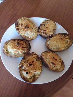 Una foto de Patatas asadas con queso de cabra
