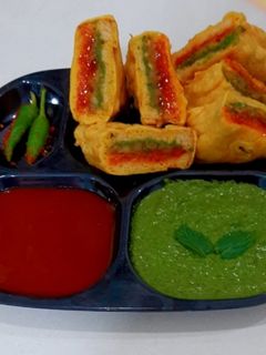 બ્રેડ પકોડા (Bread Pakoda Recipe In Gujarati) રેસીપી મુખ્ય ફોટો