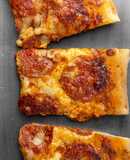 Pizza Pepperoni Đế Giòn - Crispy Pepperoni Pizza