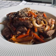 Beef Yaki Udon 🍻 A picture of Beef Yaki Udon 🍻.