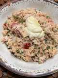 Ensalada de arroz con mayonesa y atún