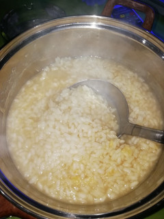 Una foto de Caldo de aprovechamiento, Sopa de Arroz