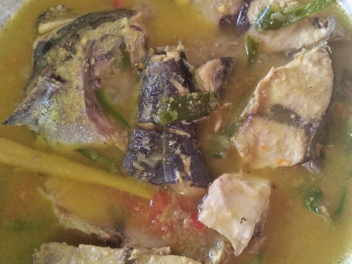 Langkah Mudah untuk Menyiapkan Tongkol Kuah Asam Pedas Ala mama anie, Bikin Ngiler