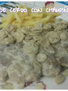 Una foto de 🐷Lomo de cerdo con champiñones