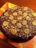 Torta al cioccolato con banana, noci e amaretti