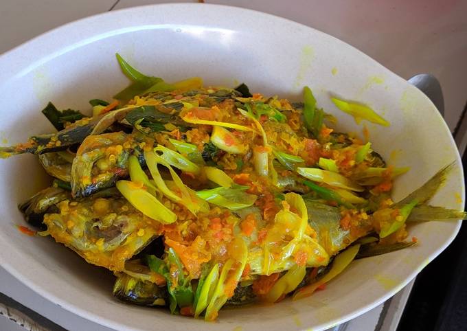 Ikan tude (kembung) bumbu woku (non msg)