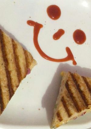 A picture of Grilled Bread Sandwich.