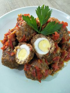 Foto resep Bola Daging Isi Puyuh Bumbu Balado