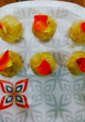 चावल काली मिर्च के लड्डू (Chawal kali mirch ke ladoo recipe in Hindi) रेसिपी मुख्य फोटो