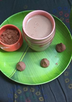 હોટ ચોકલેટ (Hot Chocolate Recipe In Gujarati) રેસીપી મુખ્ય ફોટો