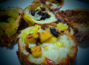 Una foto de Puntas de Pan Baguette rebozadas con centro de sal y de dulce !!