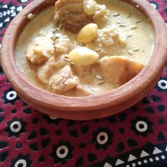 A picture of Chicken white handi.