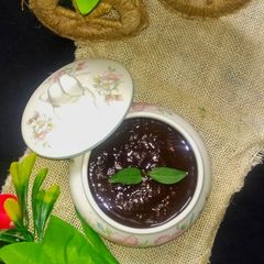 A picture of Imli ki chutney.