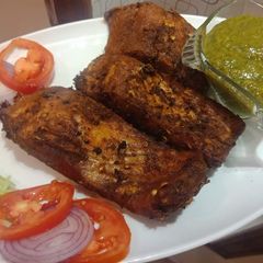 A picture of Fried fish.