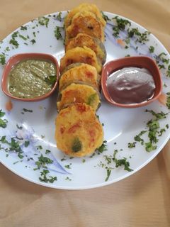 बाजरा टोस्ट (Bajra Toast recipe in Hindi) रेसिपी मुख्य फोटो