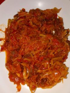 A picture of Wet fried Beef with Cabbage.