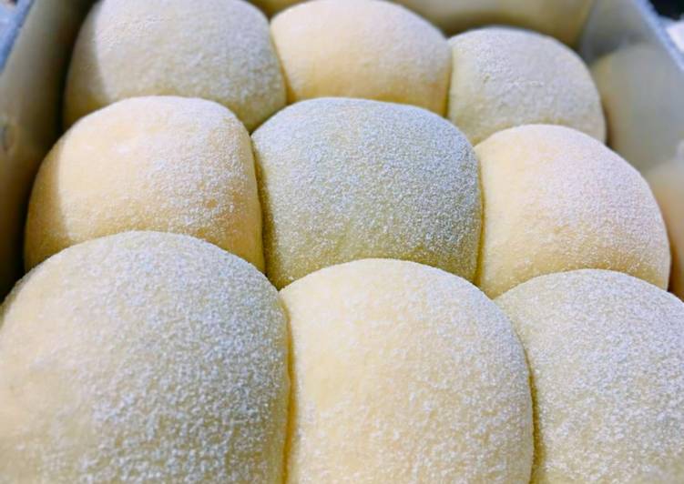 Langkah Mudah untuk Menyiapkan Japanese fluffy bread Anti Gagal