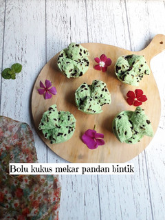 Foto resep Bolu kukus mekar pandan bintik