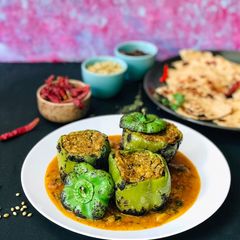 A picture of Stuffed Capsicum.