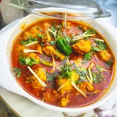 A picture of Chicken Cinnamon Karhai.