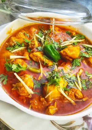 A picture of Chicken Cinnamon Karhai.