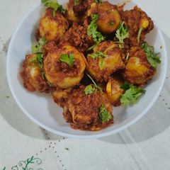 A picture of Lasaniya batata.