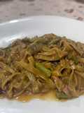 Tagliolini di Liquirizia con Asparagi, Tonno e Salsa di Soia