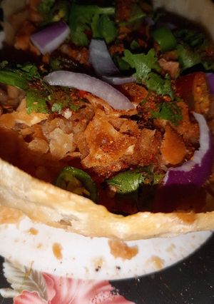 A picture of Katori chaat.