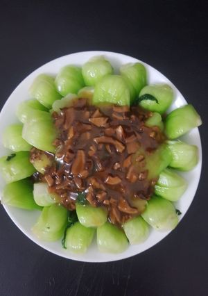 Hình của món Cải chíp sốt nấm hương.
