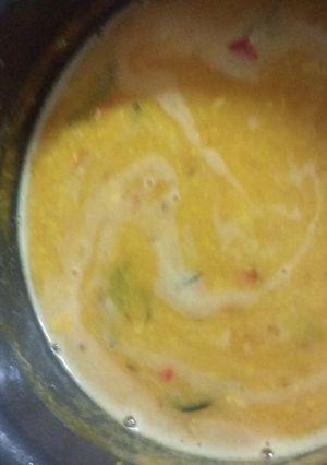 A picture of Dal fry.
