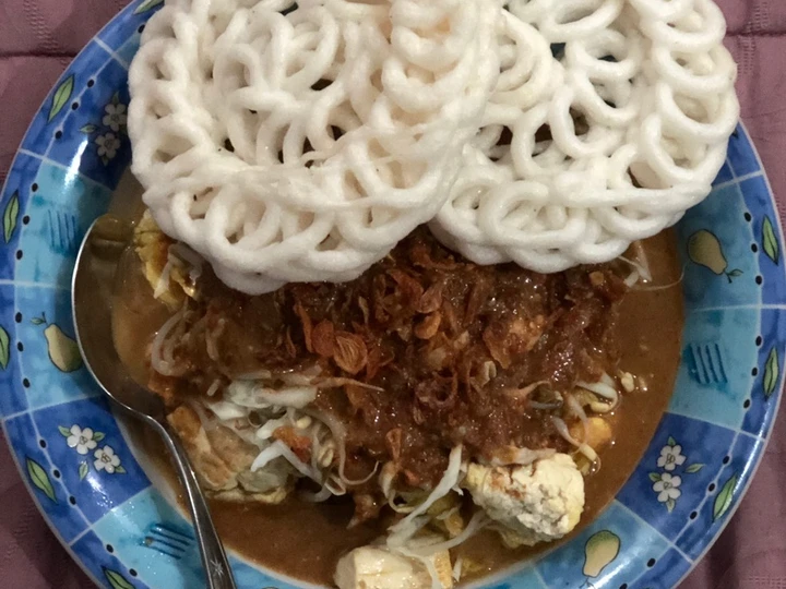 Cara Mudah Membikin Resep Lontong Tahu Telur yang Lezat Sekali Anti Ribet, Mantap