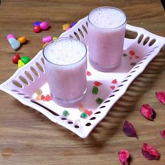 A picture of Beetroot curd lassi.