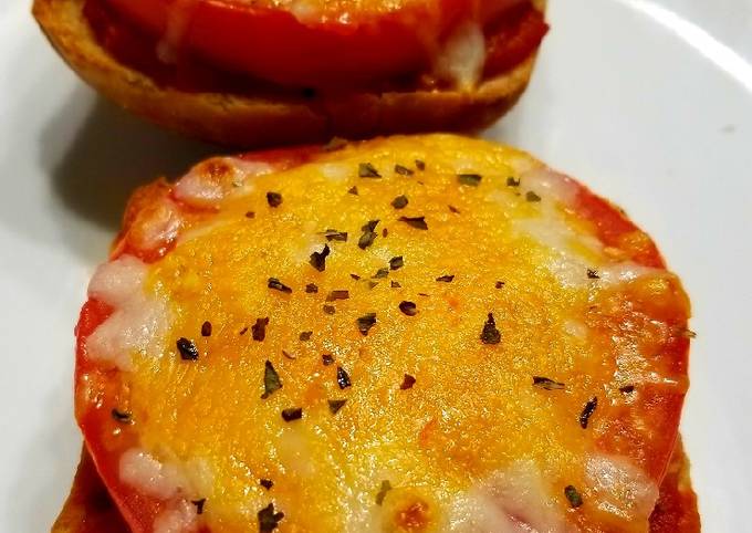 Tomato lover's bread &amp; cheese roast