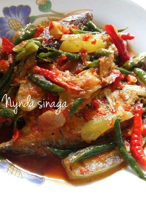Foto resep Sambel asem pedes Ikan gembung