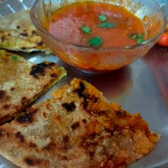 A picture of Radish spicy puri.