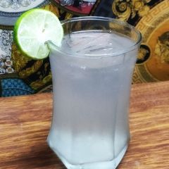 A picture of Lemonade.