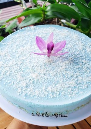 Hình của món Mousse hoa đậu biếc.