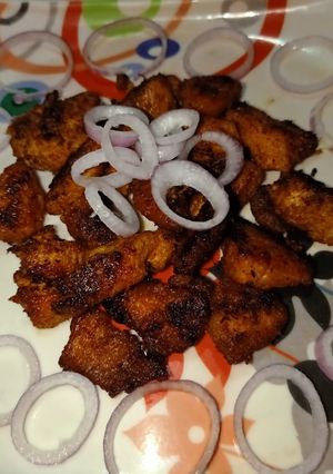 A picture of (চিকেন তন্দুরি) অন ফ্রাইং পেন.