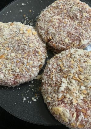 Una foto de Medallón de Hamburguesa casera sencillo