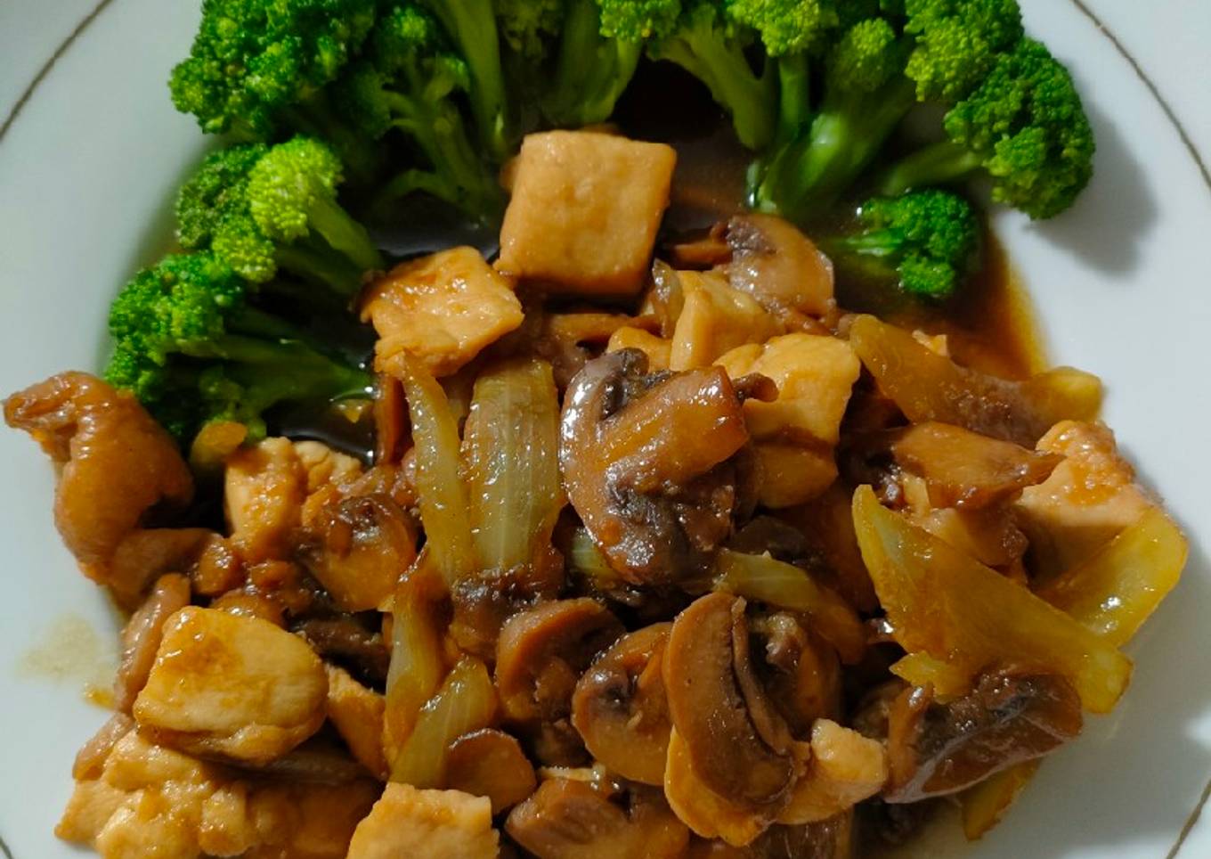 Brokoli Ayam Jamur