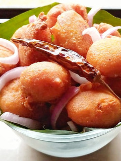 A picture of Moong dal vada.