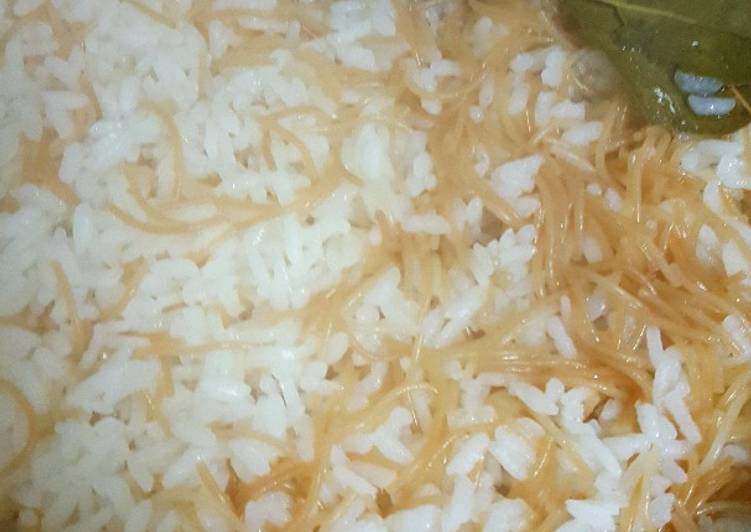 ارز مصرى بالشعرية و السمن البلدى