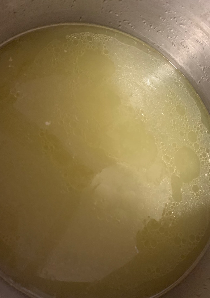 Una foto de Caldo de pollo