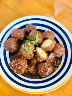Foto resep Semur BOLA DAGING! isi telur puyuh