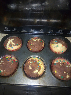 A picture of Yummy Cup Cakes with Sprinkles.