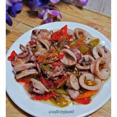 รูปของ Cumi Pedas Saus Tiram