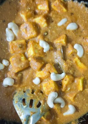 पनीर मसाला (Paneer Masala Recipe In Marathi) रेसिपी चे मुख्य फोटो 