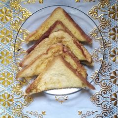 French toast A picture of French toast.