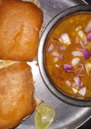 A picture of Paw bhaji.