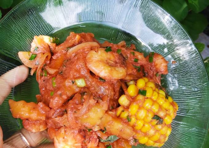 Chicken swing seafood asam manis